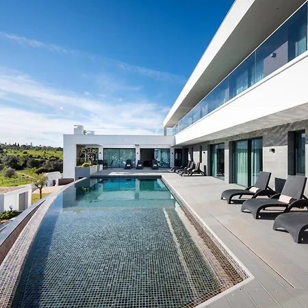 Luna Couette-café 4*